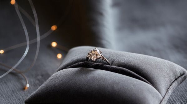 Découverte des bagues en diamant : un symbole d'élégance
